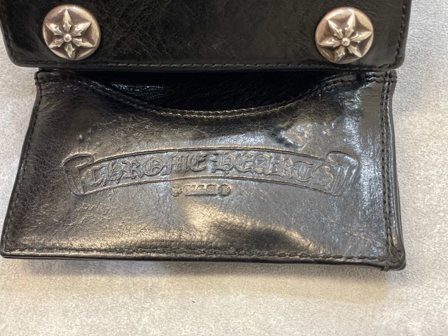 Chrome Hearts/クロムハーツ」よりスターモチーフ3つ折り2スナップ財布