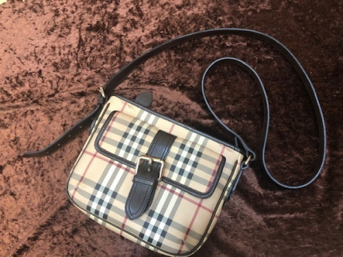 「VINTAGE BURBERRY（ヴィンテージバーバリー）」よりノヴァ