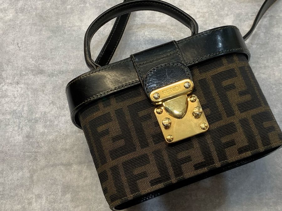 ズッカ柄！「FENDI /フェンディ」よりズッカ柄バニティバッグ が入荷