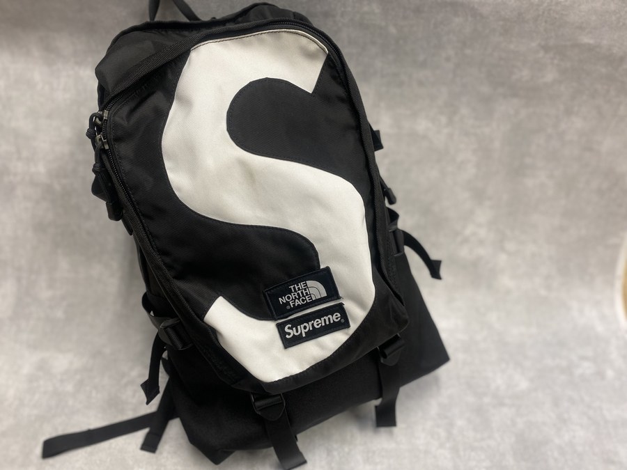 「ストリートブランドのSupreme×THE NORTH FACE 」