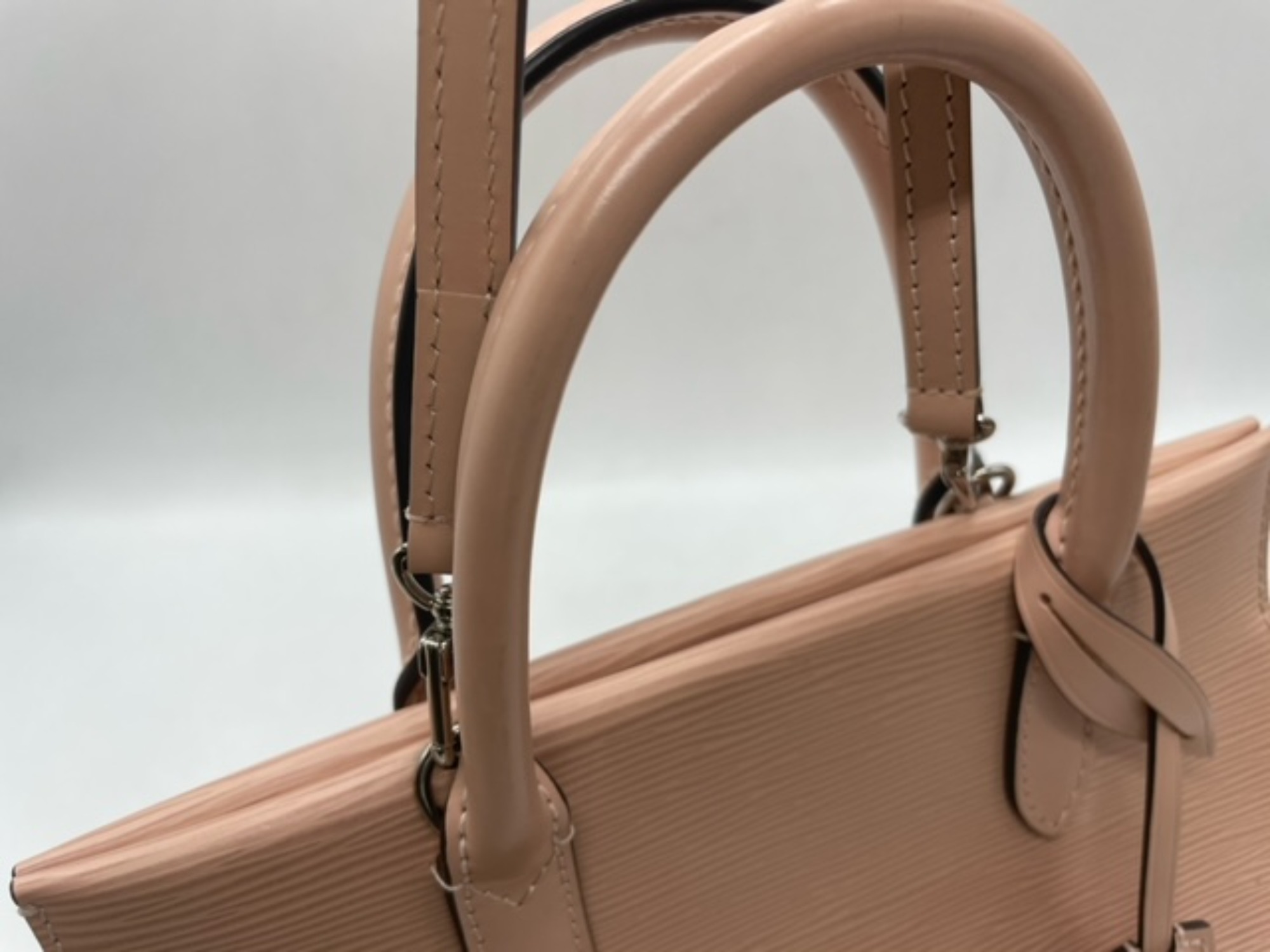 LOUIS VUITTON/ルイ ヴィトン】の、マルリーBB  ピンクが買取入荷致しました。[2024.07.05発行]｜トレファクスタイル川越店｜洋服・古着の買取と販売の専門店｜トレジャーファクトリー（トレファク）のファッションリユース