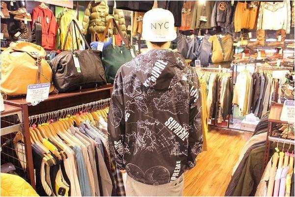 Supreme×THE NORTH FACE(シュプリーム×ノースフェイス)の世界地図