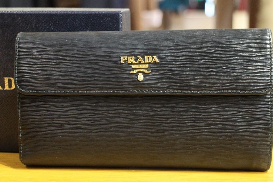 PRADA/プラダ】より長財布（SAFFIANO TRIANGOLO)が買取入荷。[2020.12