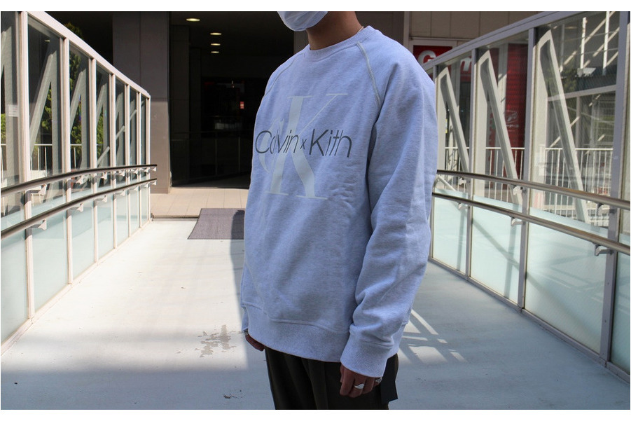 KITH×CALVIN KLEIN/キス×カルバンクライン】よりプリントスウェットが