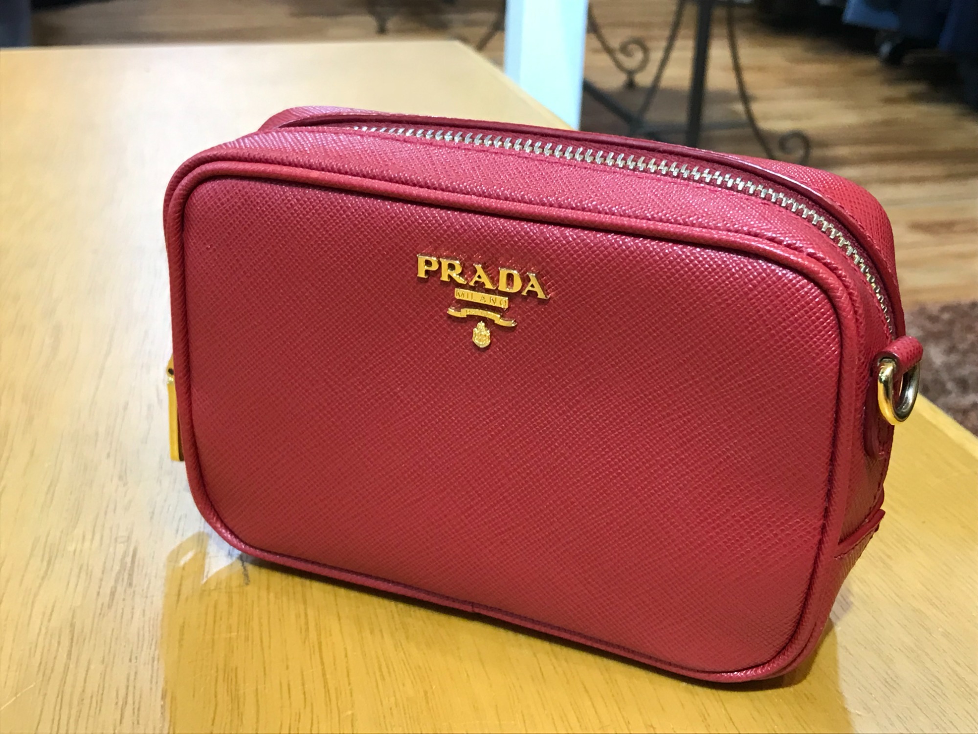 PRADA/プラダ】サフィアーノミニショルダーバッグお買取り入荷致しまし