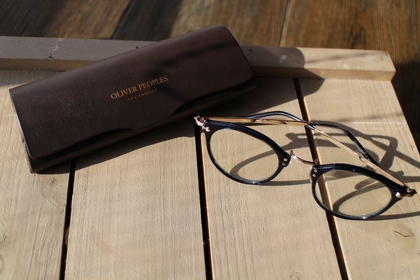 OLIVER PEOPLES(オリバーピープルズ)から伊達眼鏡 入荷致しました！[2019.10.04発行]｜トレファクスタイル葛西店｜洋服・古着の買取と販売の専門店｜トレジャーファクトリー（トレファク）のファッションリユース