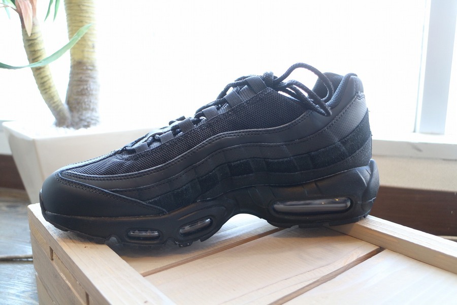 NIKE AIR MAX 95 ESSENTIAL 2020.03.19