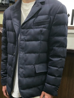 ダウンジャケットが人気のブランド【MONCLER/モンクレール】より【テーラードダウンジャケット 】を買取入荷致しました。[2022.12.15発行]｜トレファクスタイル葛西店｜洋服・古着の買取と販売の専門店｜トレジャーファクトリー（トレファク ）のファッションリユース