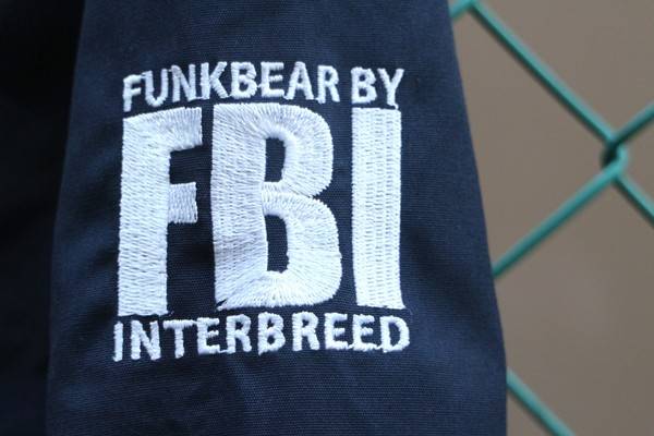 要チェック】BEAR多色刺繍入 FBIコーチジャケットの入荷です