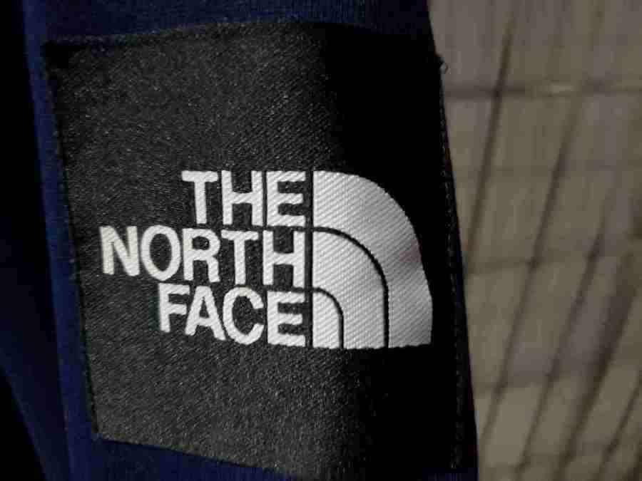 「アウトドアブランドのTHE NORTH FACE 」