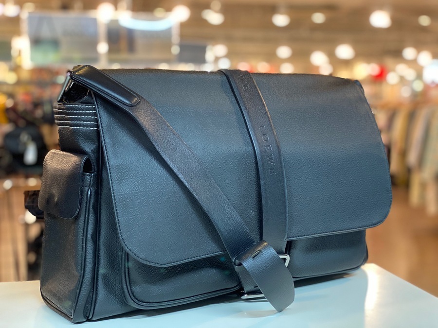 LOEWE(ロエベ)】ロゴショルダーバッグ 入荷しました。[2020.03.11発行]