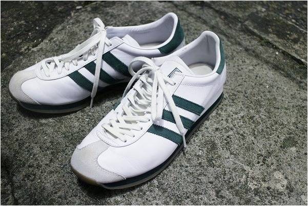 普遍かつ革新的。adidas×MITA（アディダス×ミタスニーカー）別注コラボ