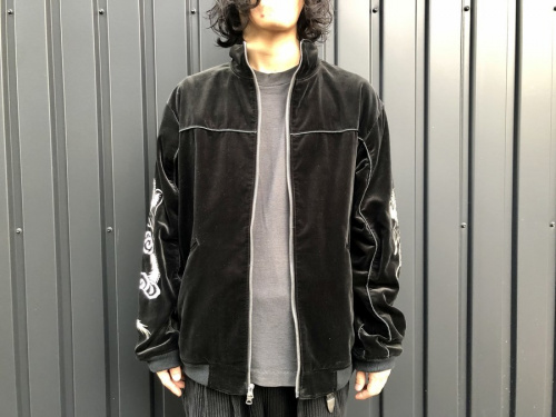 東洋エンタープライズ社のヴィンテージ復刻ブランド【gold/ゴールド】よりVELVETEEN SUKA TRACK  JACKETが買取入荷。[2021.12.08発行]｜トレファクスタイル名古屋則武新町店｜洋服・古着の買取と販売の専門店｜トレジャーファクトリー（トレファク）のファッションリユース