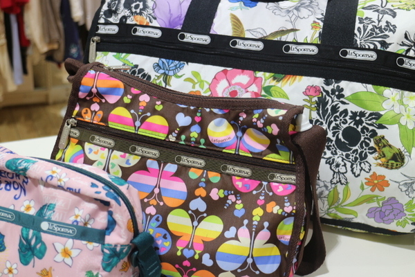 LeSportsac / レスポートサック】カラフルバッグのご紹介♪ 入間の激安