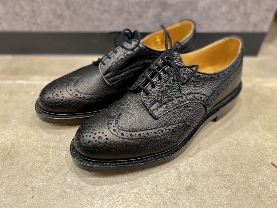 買取強化ブランド Trickers /トリッカーズ よりウィングチップシューズ