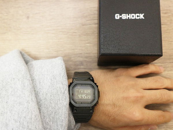 CASIOからG-SHOCK/ジーショックの 人気モデルGMW-B5000またまた入荷