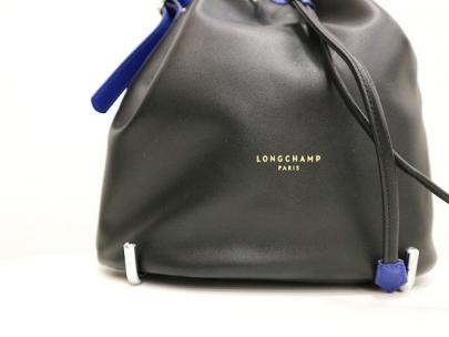 「キャリアファッションのLONGCHAMP 」