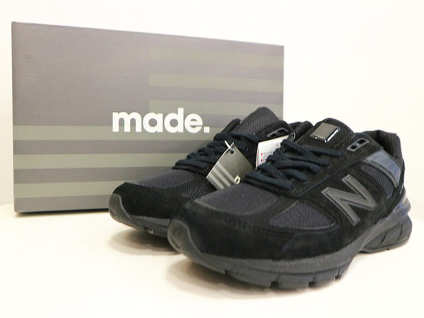 「スポーツブランドのNEW BALANCE 」