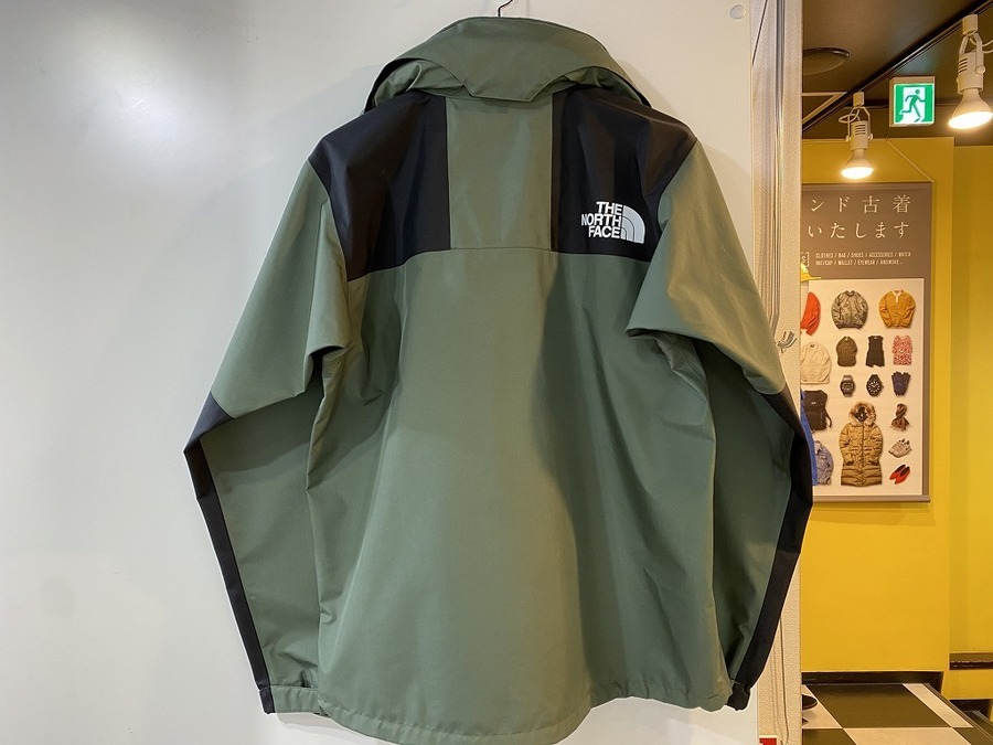 The North Faceのマウンテンレインテックスジャケットが未使用3色一気に入荷しました 09 13発行