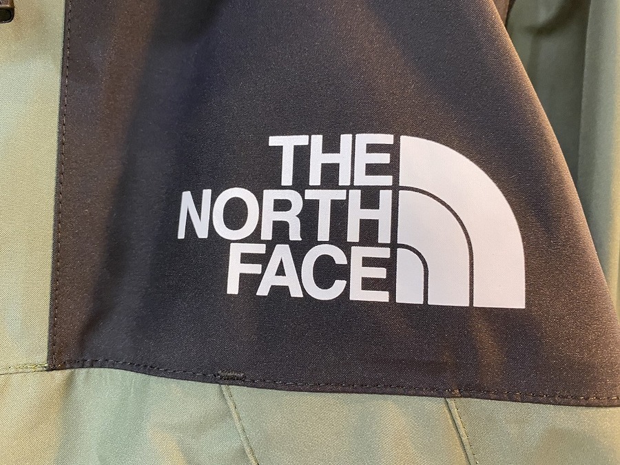 The North Faceのマウンテンレインテックスジャケットが未使用3色一気に入荷しました 09 13発行