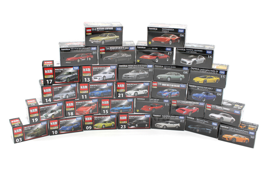 大人になった子供たちのためのトミカ Tomica Premium 01 14発行 洋服や古着の買取を行うトレファクスタイルバイヤーブログ