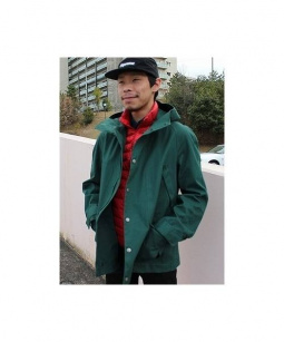 買取・査定情報 JUNYA WATANABE CdG MAN×MACKINTOSH ジュンヤワタナベ コムデギャルソン マン × マッキントッシュ  マウンテンパーカー メンズ グリーン SIZE S 参考価格126.000円｜洋服や古着の買取と販売【トレファクスタイル】