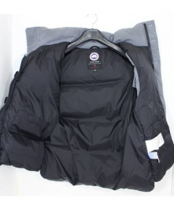 買取・査定情報 【CANADA GOOSE】(カナダグース) ダウンベスト メンズ ライトグレー SIZE L モントリオール  定価46.000円+税｜洋服や古着の買取と販売【トレファクスタイル】