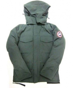 買取・査定情報 CANADA GOOSE カナダグース ダウンジャケット グリーン S カムループス｜洋服や古着の買取と販売【トレファクスタイル】