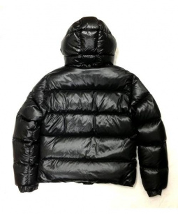 買取・査定情報 MONCLER(モンクレール) ダウンジャケット SIZE：1 HIMARAYA ヒマラヤ｜洋服や古着の買取と販売【トレファクスタイル】