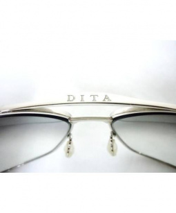 買取・査定情報 DITA サングラス FLIGHT.002 参考定価￥33.600｜洋服や古着の買取と販売【トレファクスタイル】