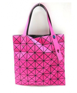 買取・査定情報 BAO BAO ISSEY MIYAKE(バオバオ イッセイミヤケ)ジオメトリック トート｜洋服や古着の買取と販売【トレファクスタイル】