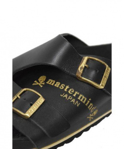 買取・査定情報 mastermind JAPAN×BIRKENSTOCK Papillio(マスターマインドジャパン×ビルケンシュトック パピリオ) サンダル｜洋服や古着の買取と販売【トレファクスタイル】